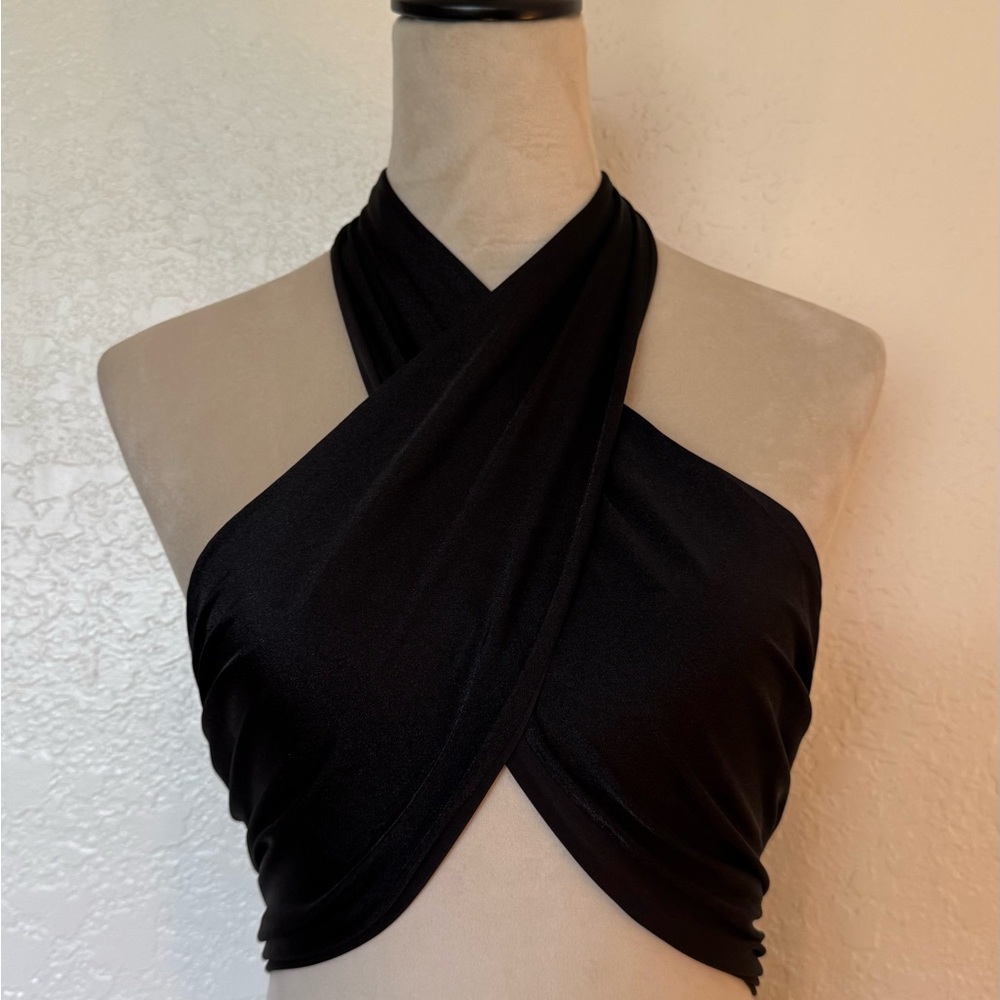 Chic Black Cross-Front Crop Top